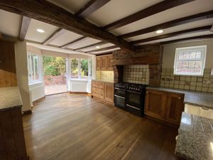 Kitchen- click for photo gallery